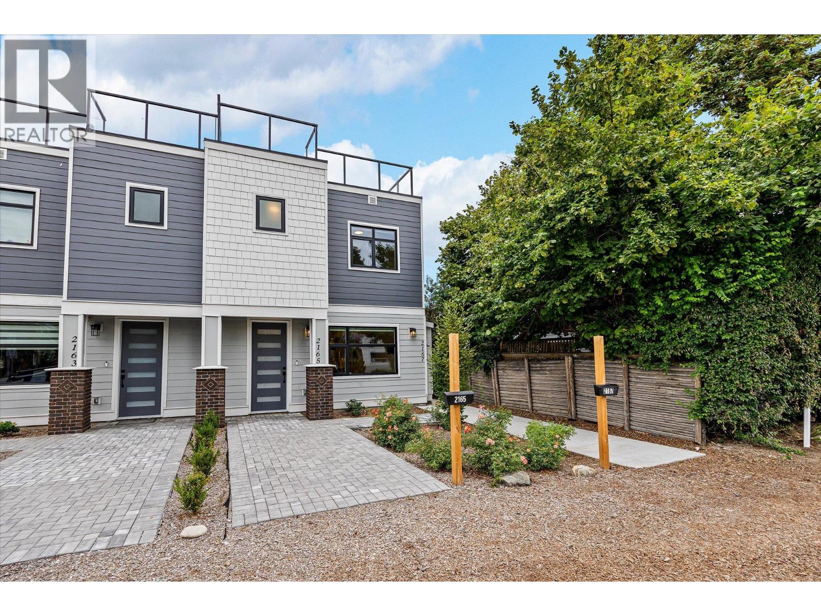 2165 Woodlawn Street