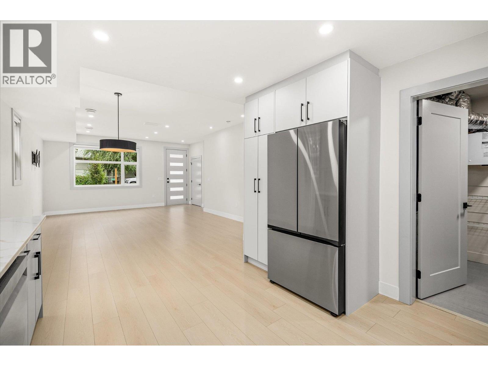 2165 Woodlawn Street