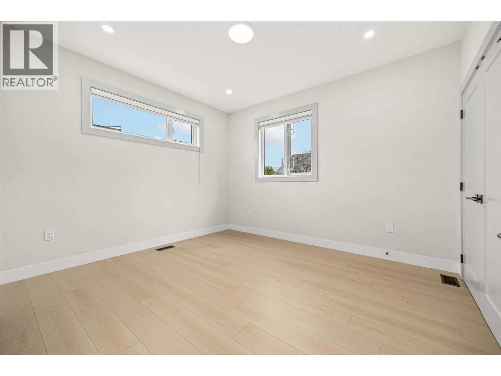 2165 Woodlawn Street