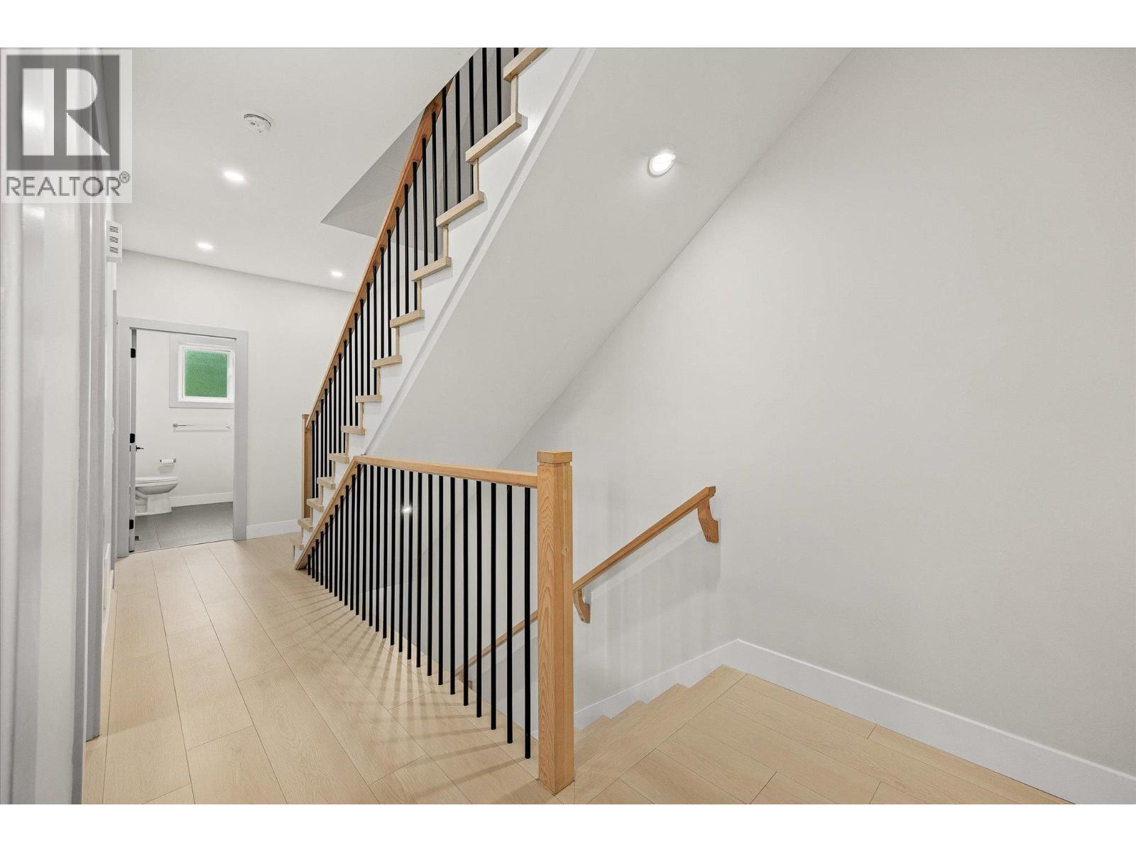 2165 Woodlawn Street