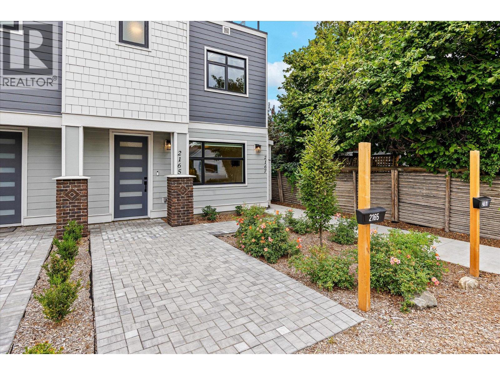 2165 Woodlawn Street