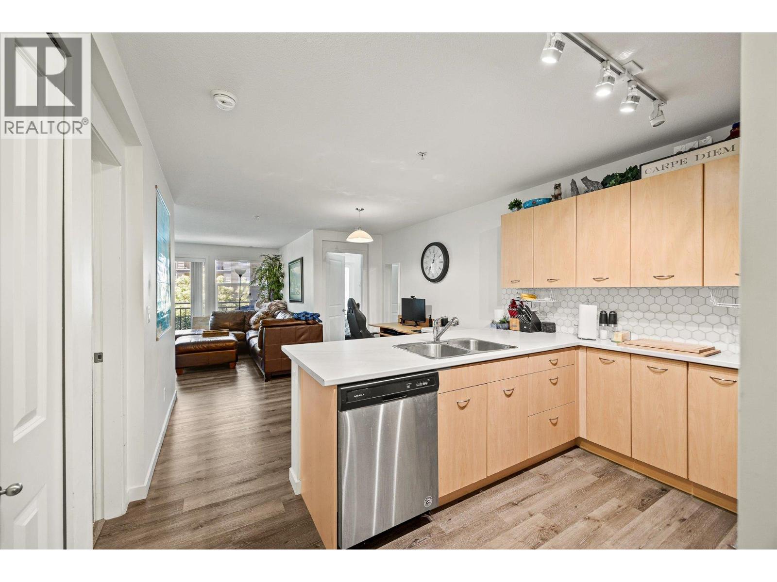 539 Yates Road Unit# 215