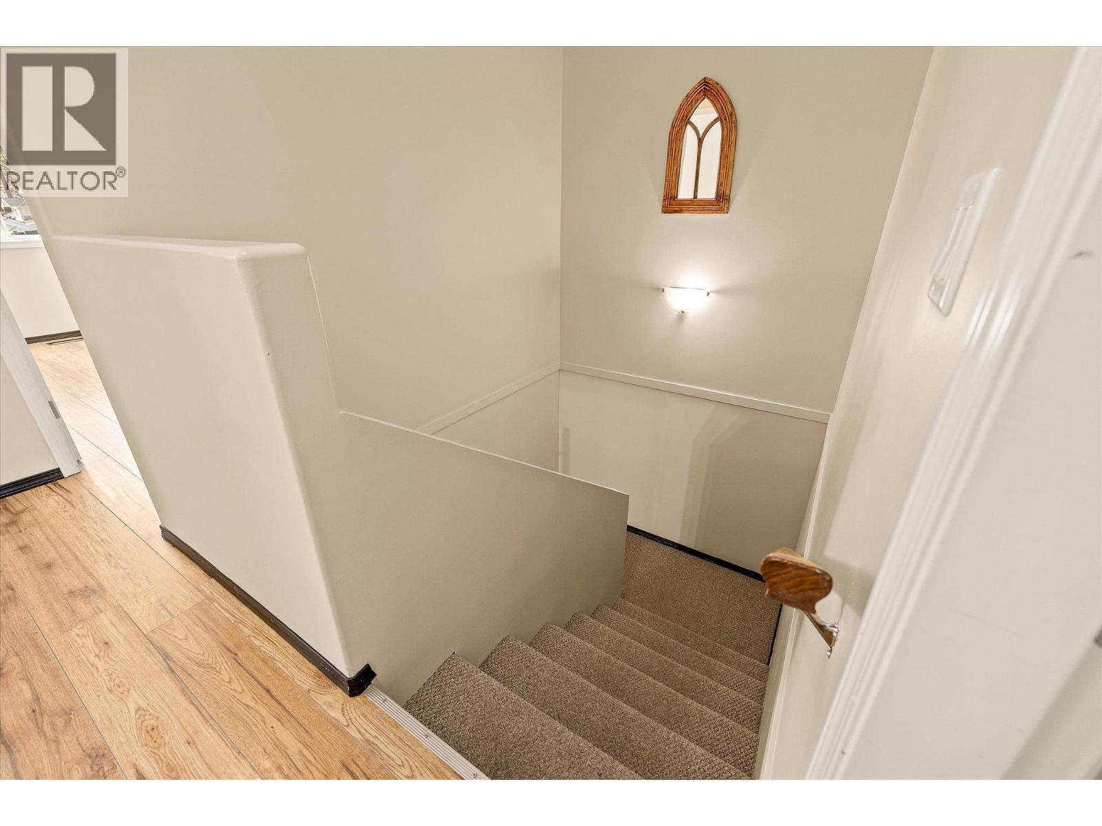 5460 Clements Crescent Unit# 106