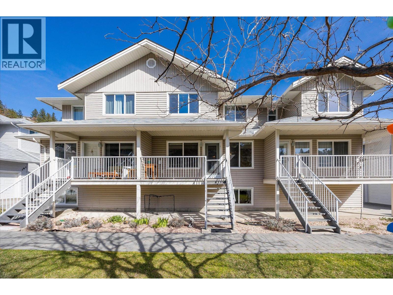 5460 Clements Crescent Unit# 106