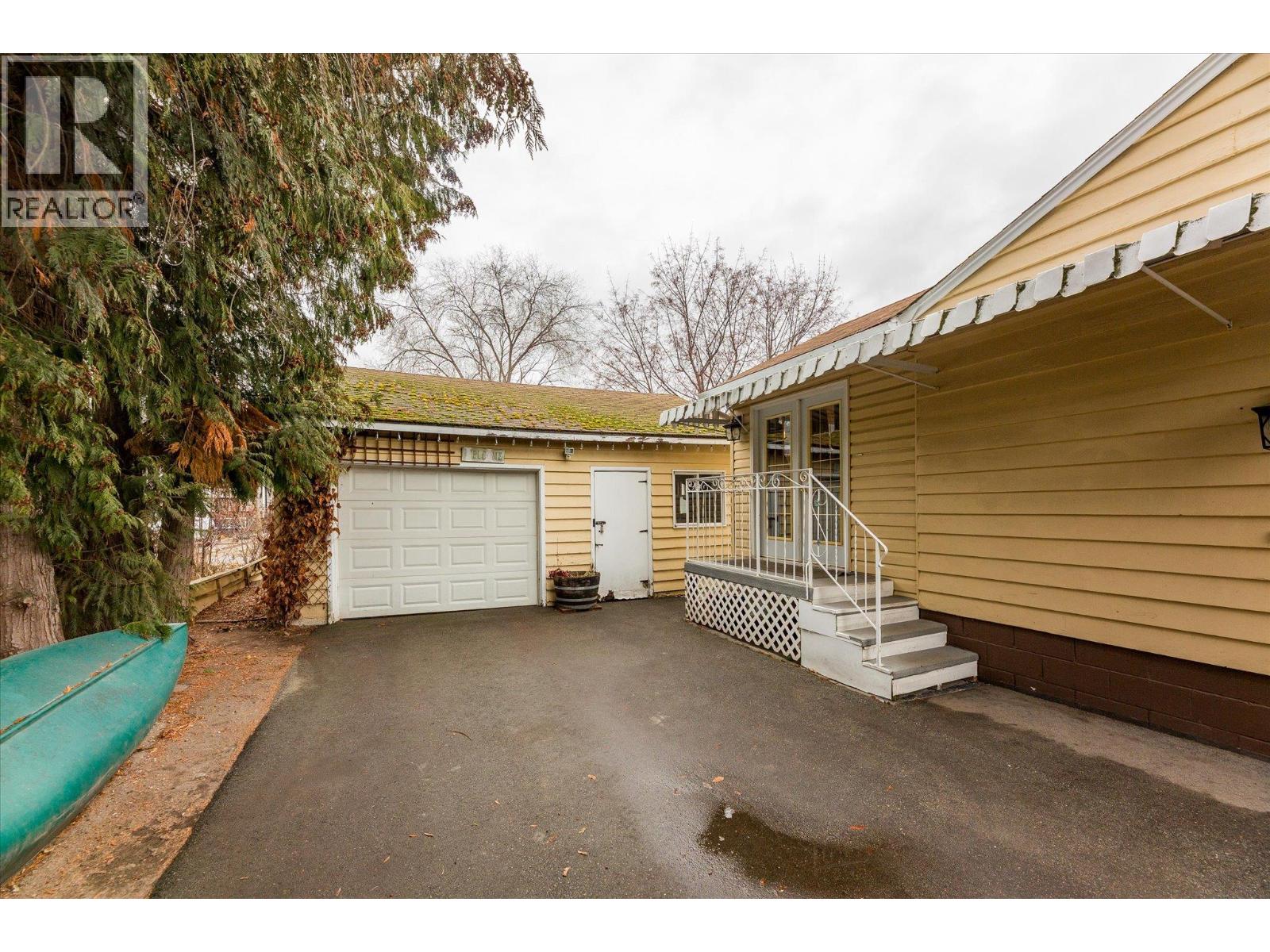 13614 SPENCER Avenue