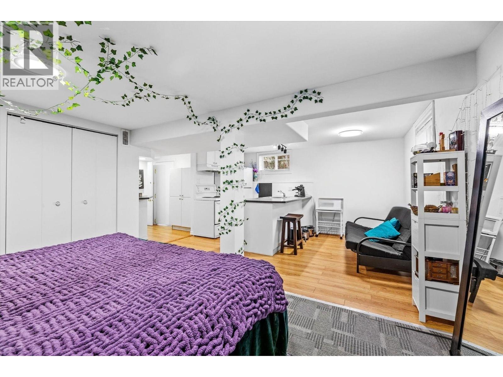 13614 SPENCER Avenue