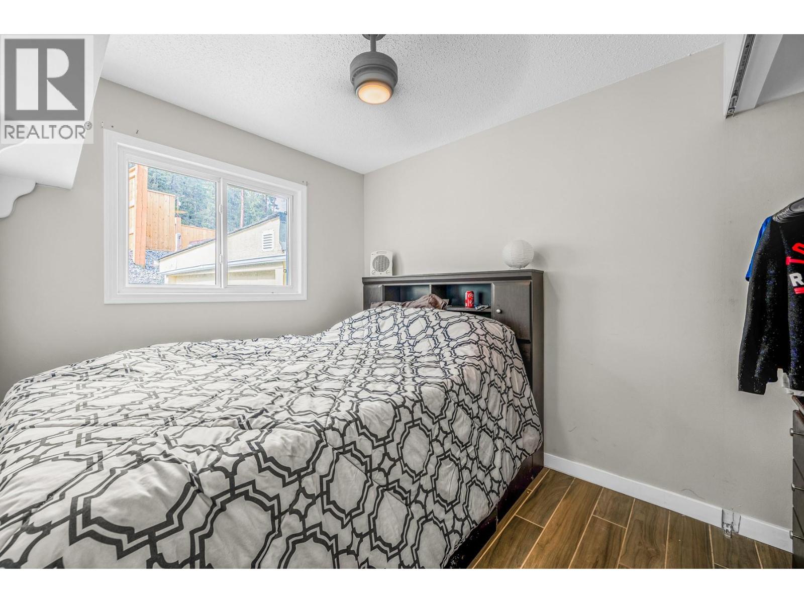 494 Killarney Way