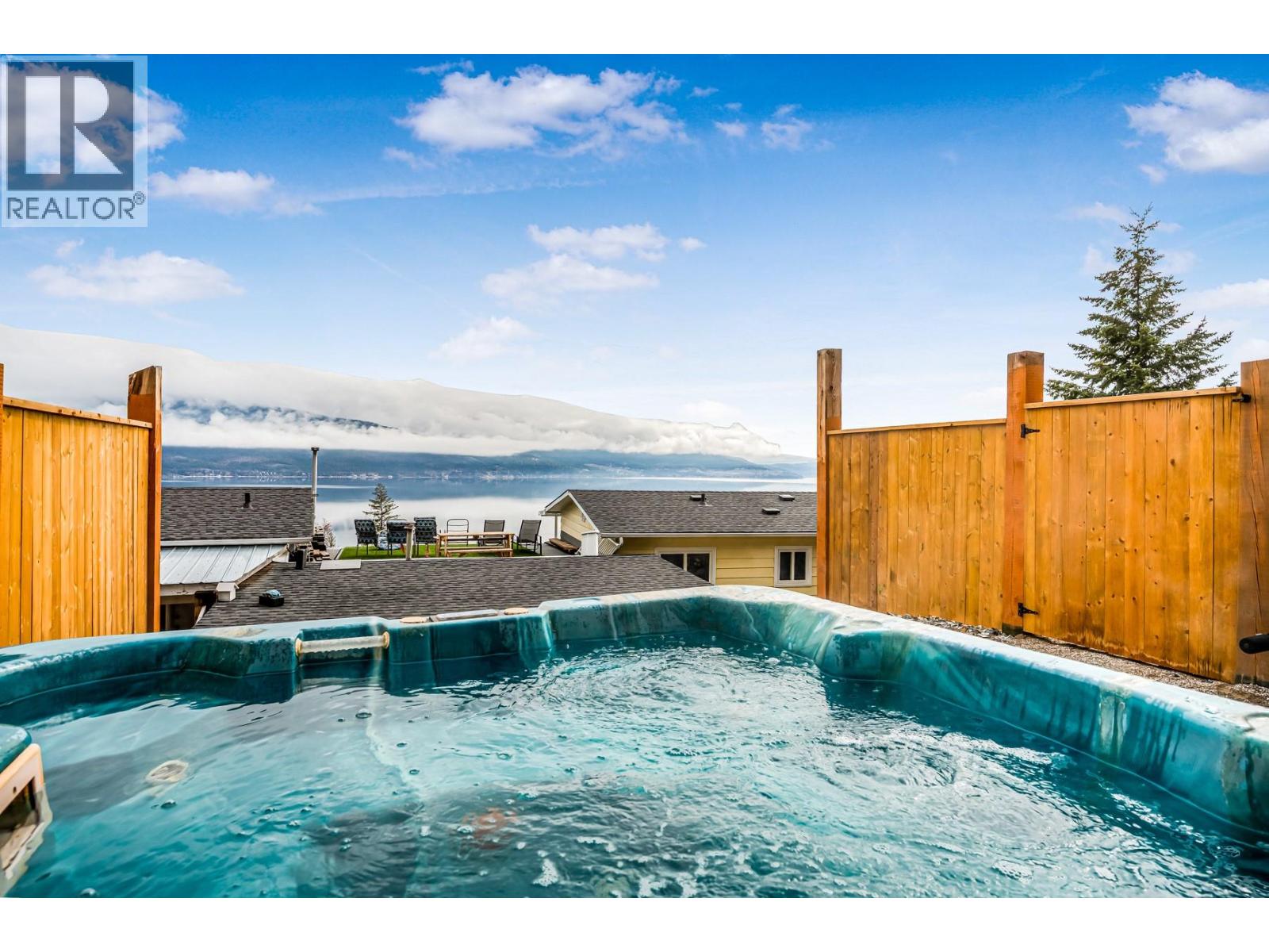 494 Killarney Way