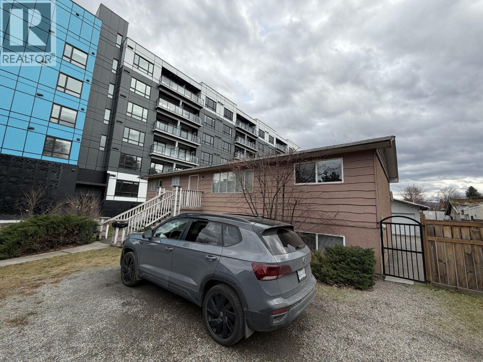 787-789 HARVEY Avenue