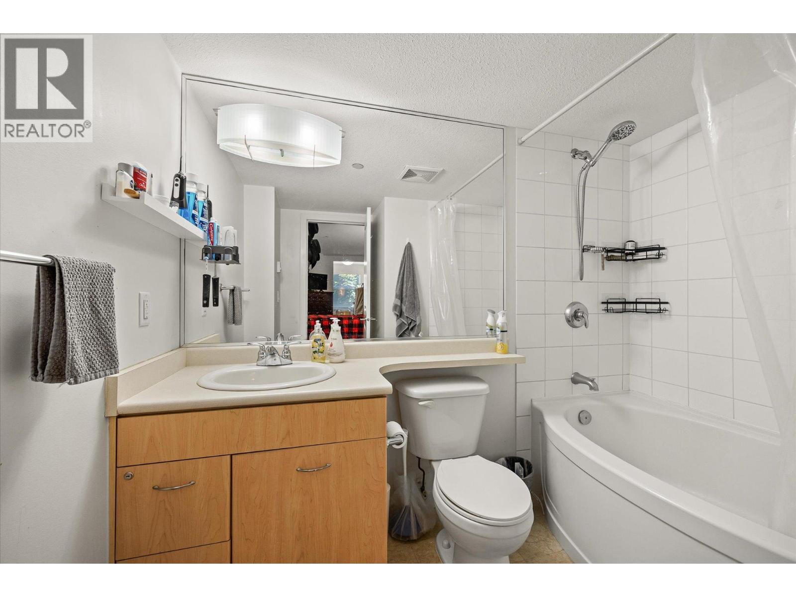 539 Yates Road Unit# 215