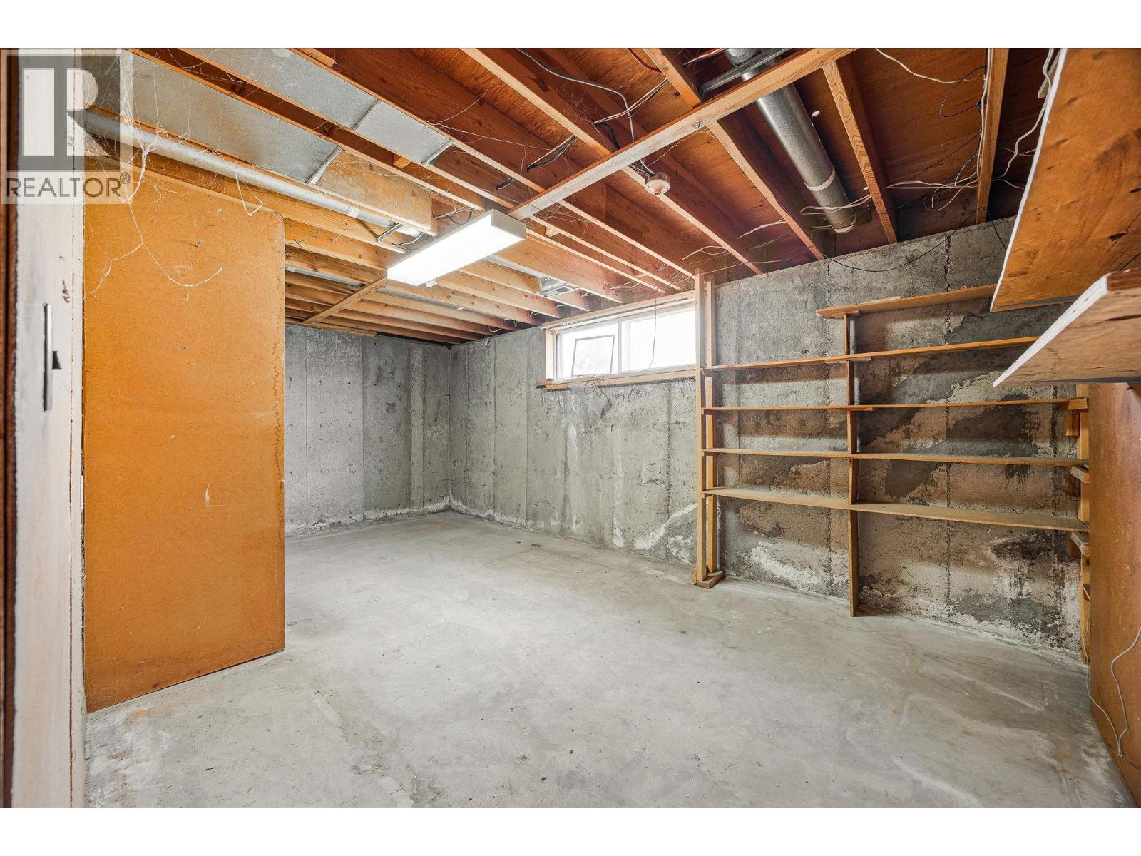 945 Kennedy Street
