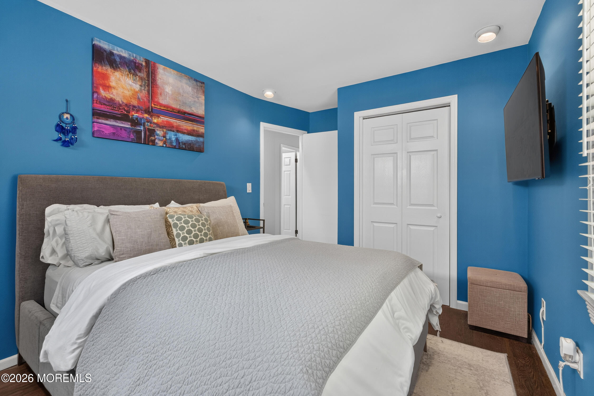 284 Sky Manor Boulevard