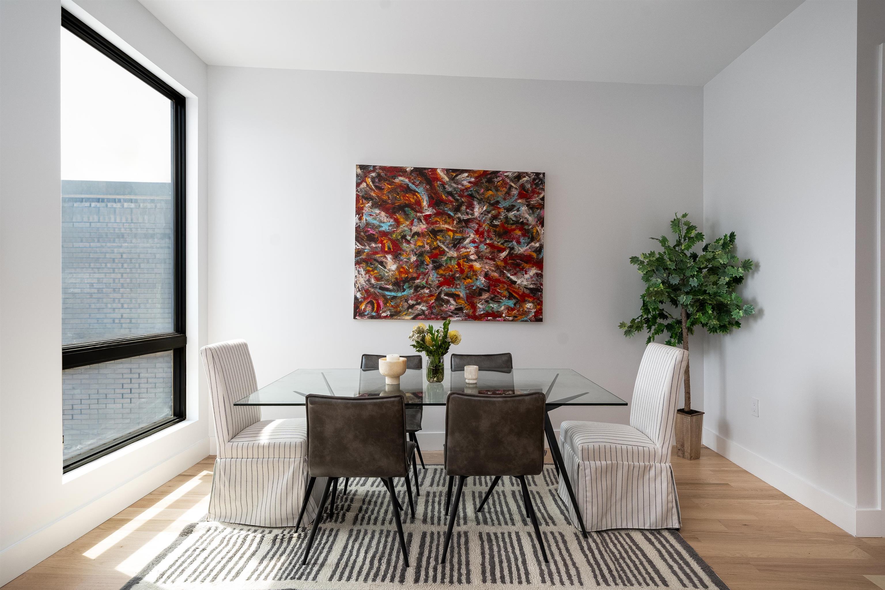 70 GARDNER AVE Unit: 2
