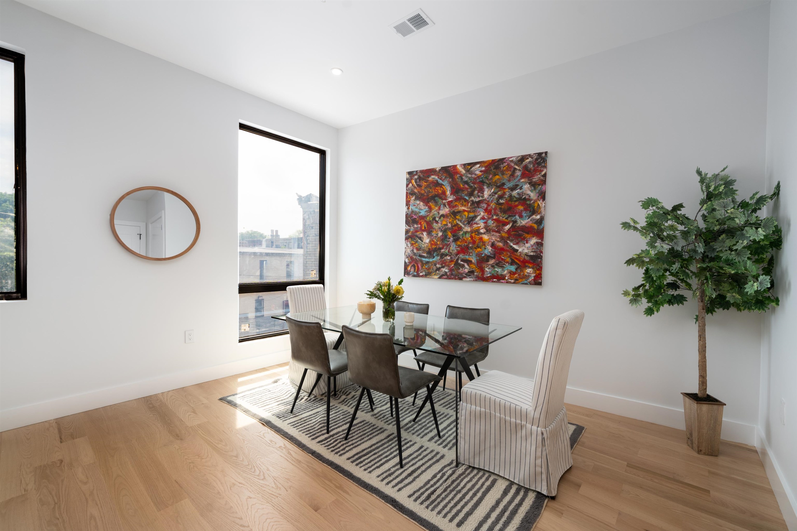 70 GARDNER AVE Unit: 2