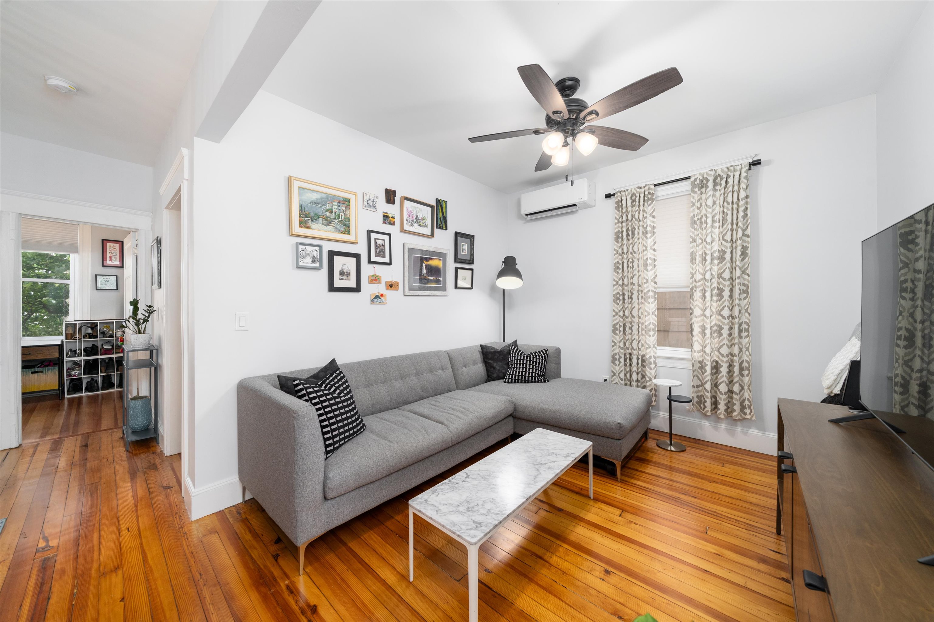 34 ROMAINE AVE Unit: 2