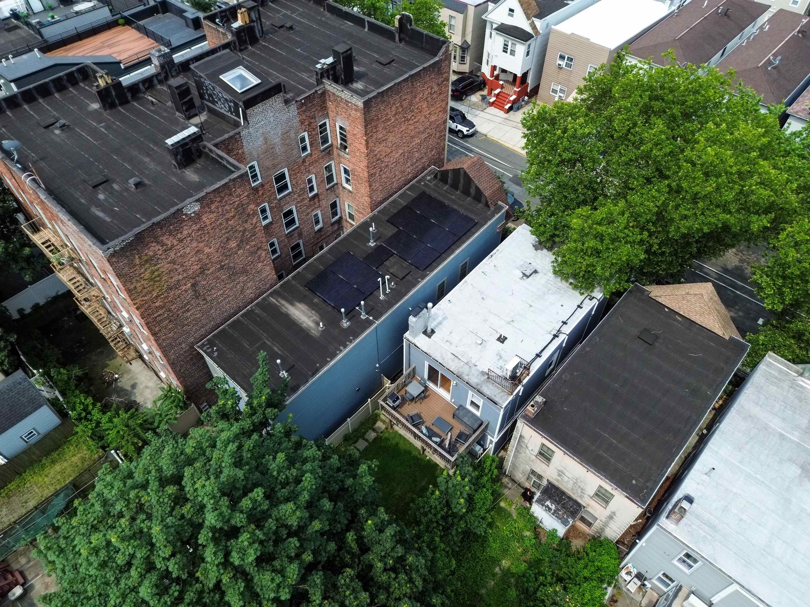 34 ROMAINE AVE Unit: 2