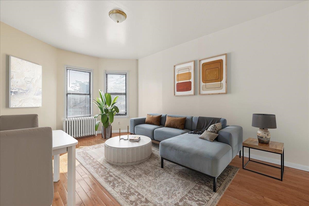 73 WINFIELD AVE Unit: 2