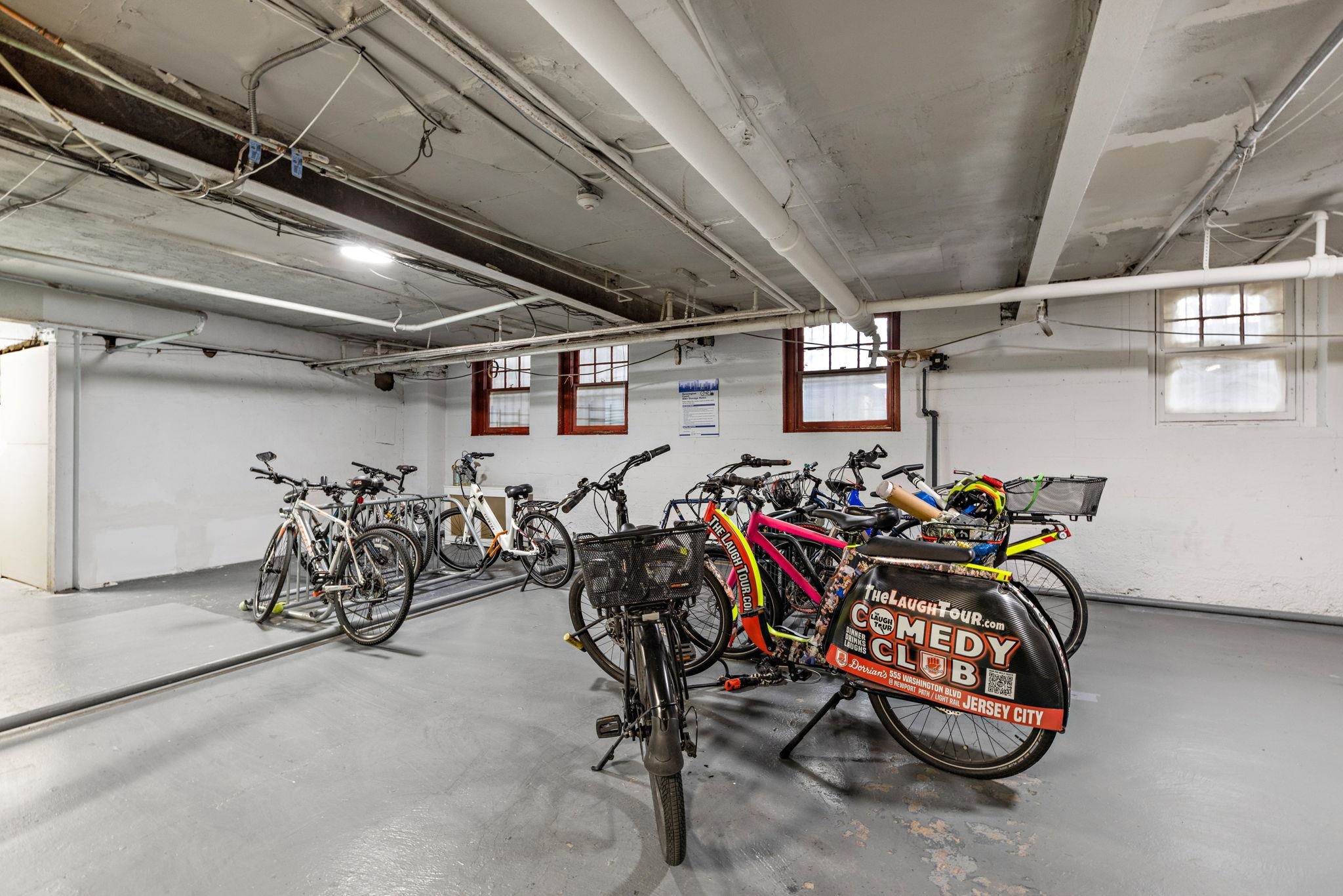 107 KENSINGTON AVE Unit: 504B