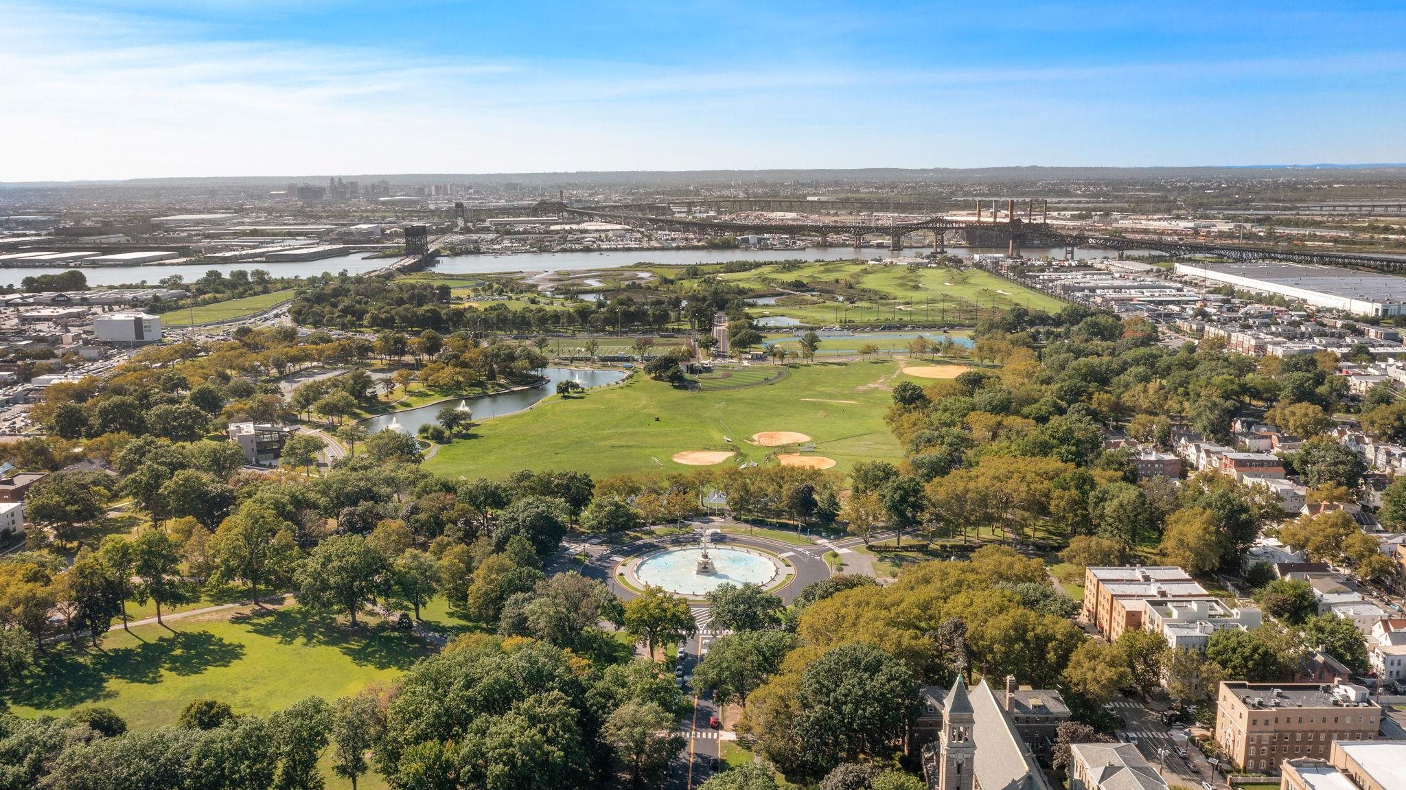 107 KENSINGTON AVE Unit: 504B