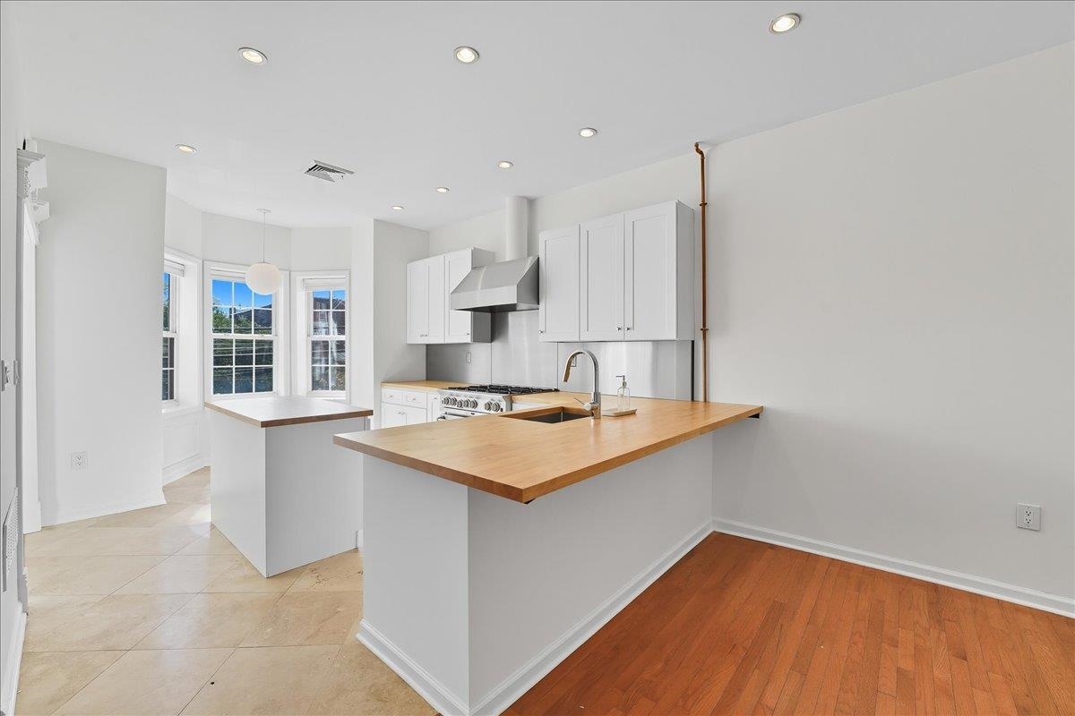 87 PALISADE AVE Unit: 2