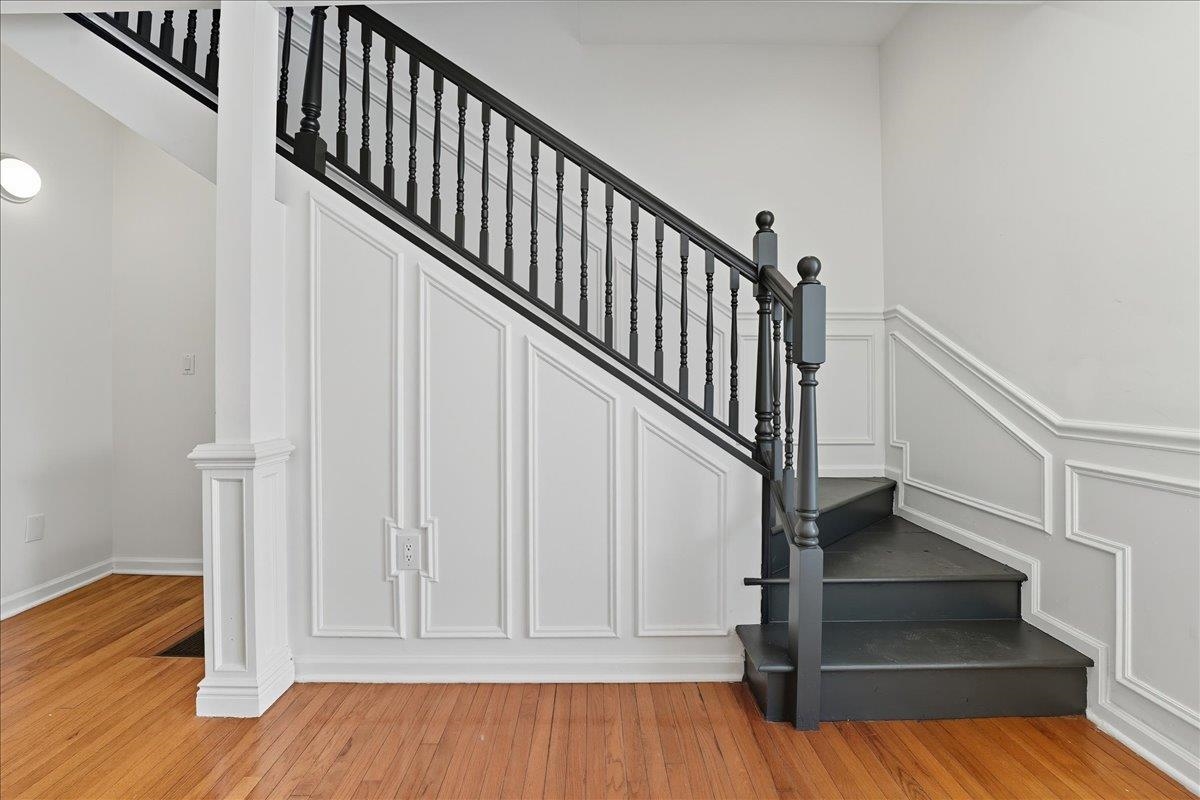 87 PALISADE AVE Unit: 2