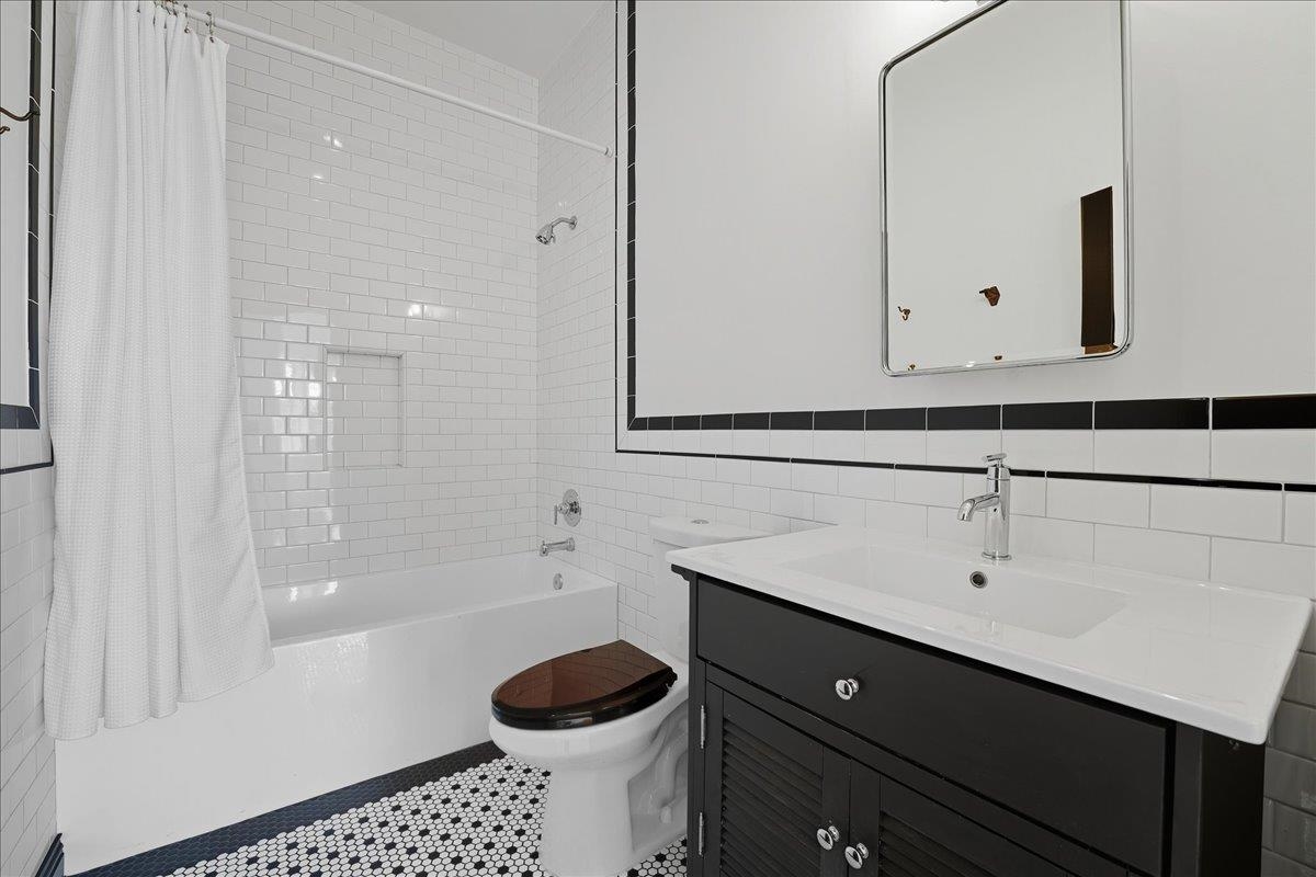 87 PALISADE AVE Unit: 2