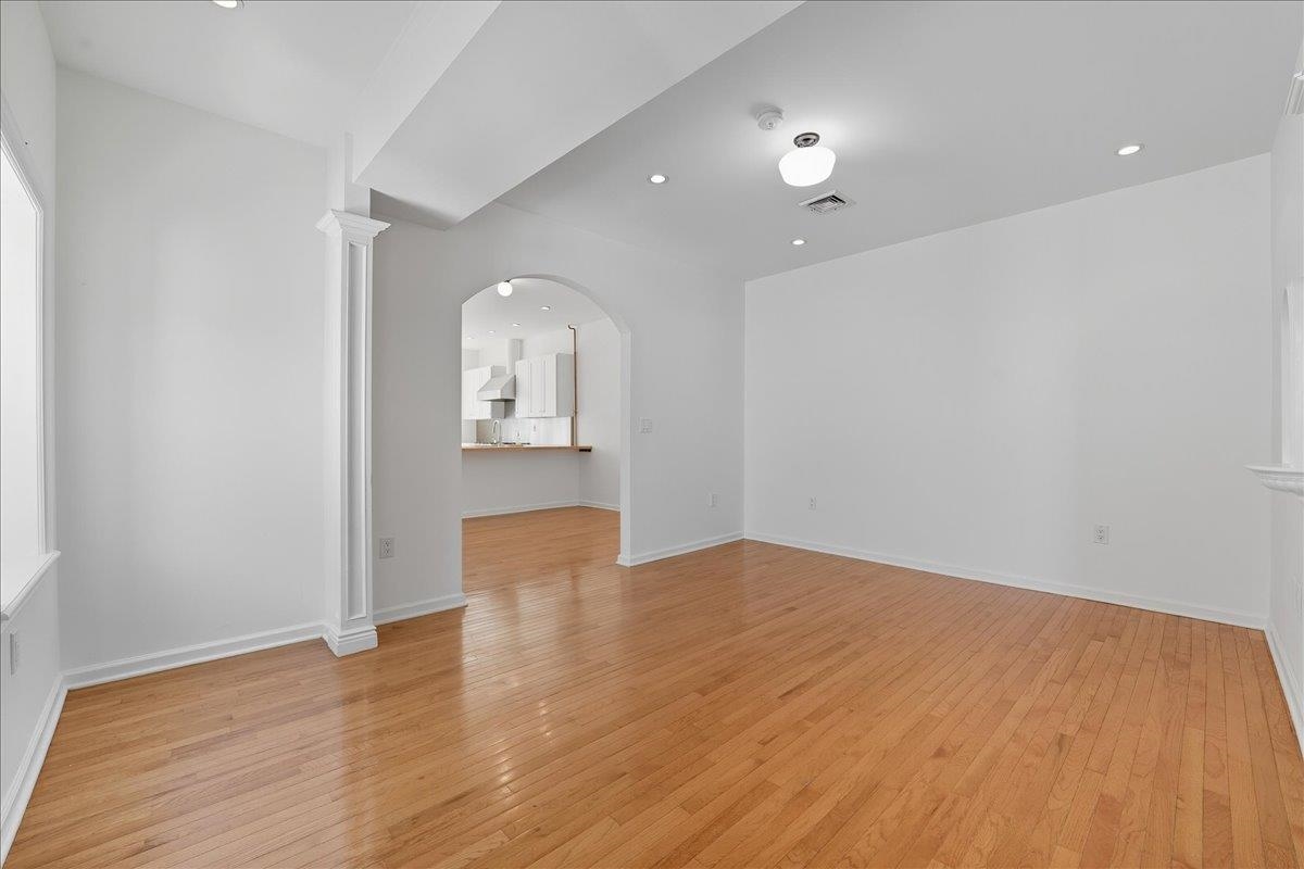 87 PALISADE AVE Unit: 2