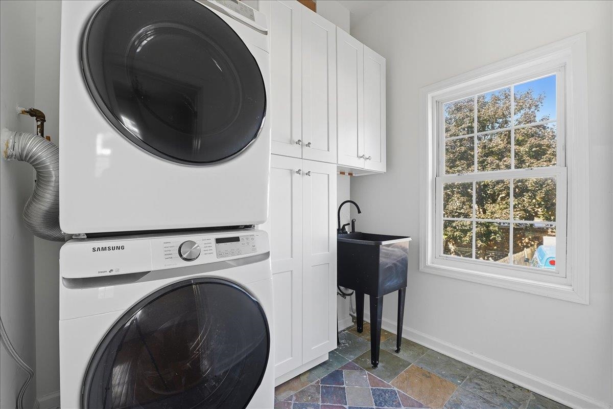 87 PALISADE AVE Unit: 2
