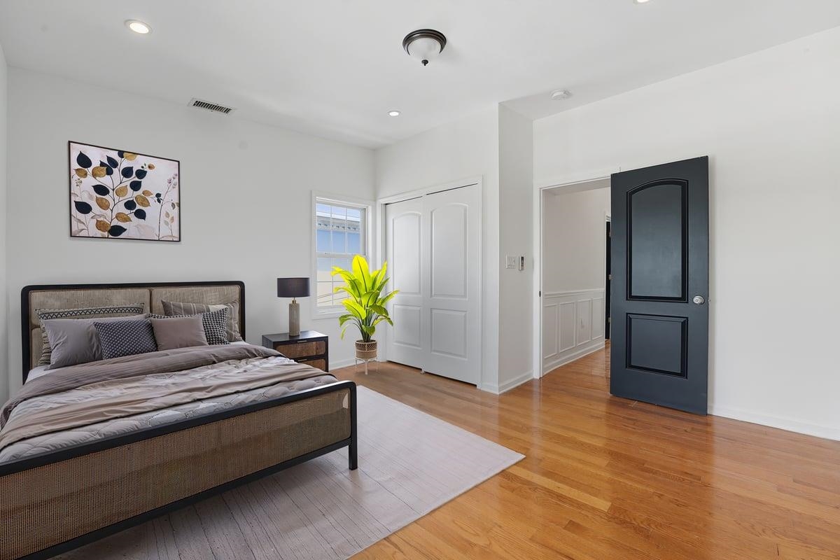 87 PALISADE AVE Unit: 2