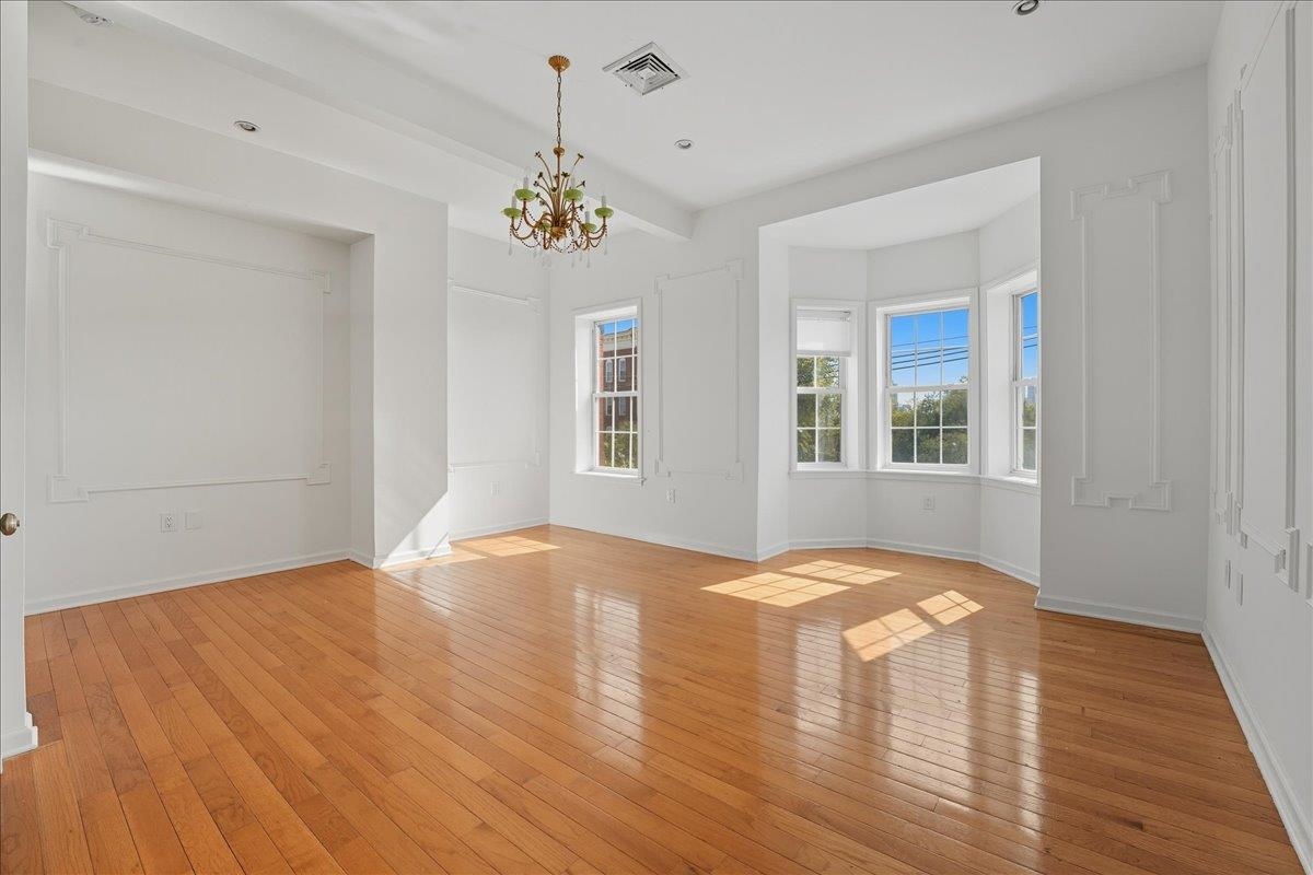 87 PALISADE AVE Unit: 2