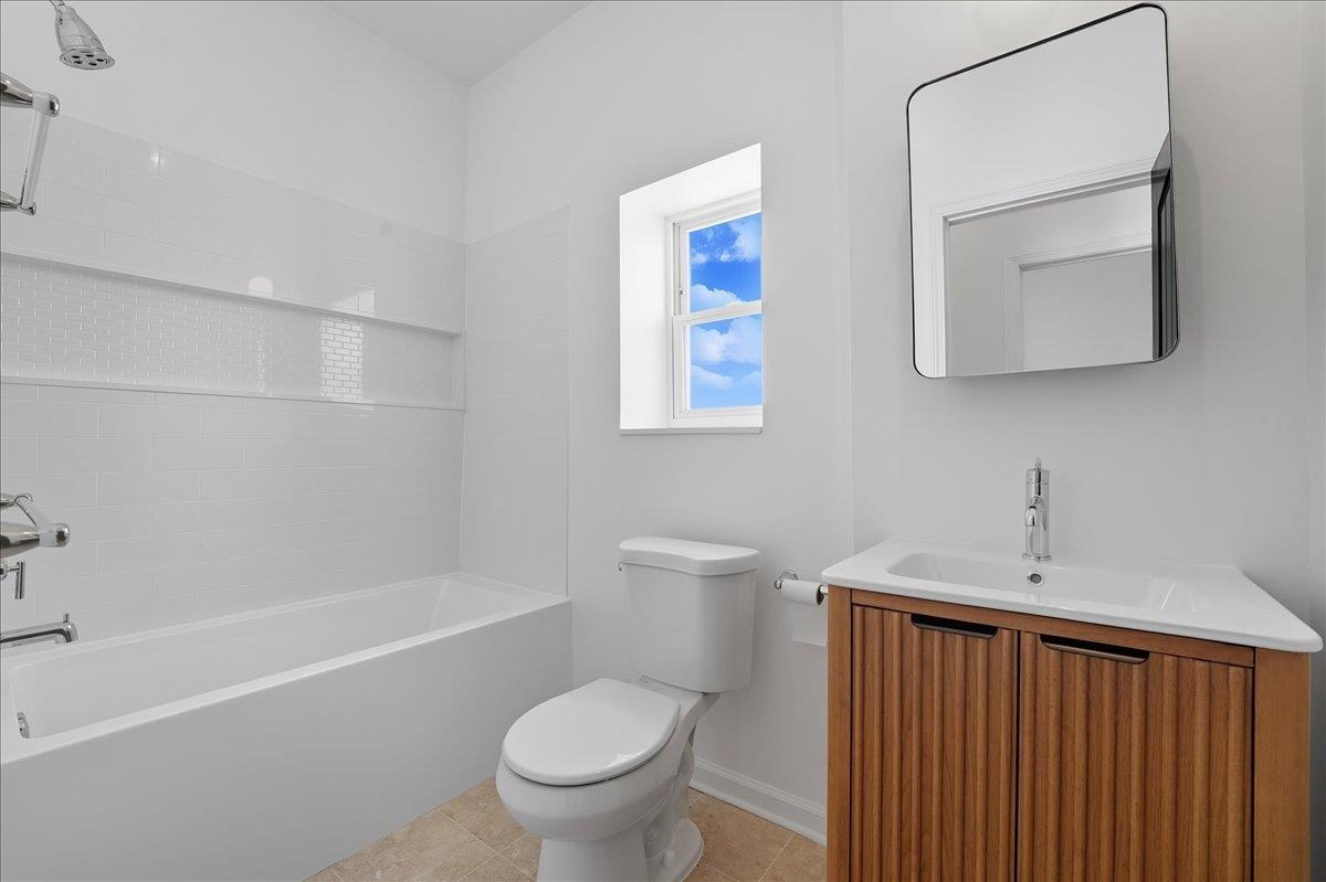 87 PALISADE AVE Unit: 2