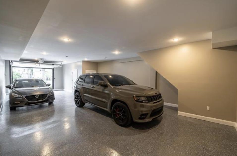 335 VIRGINIA AVE Unit: 2
