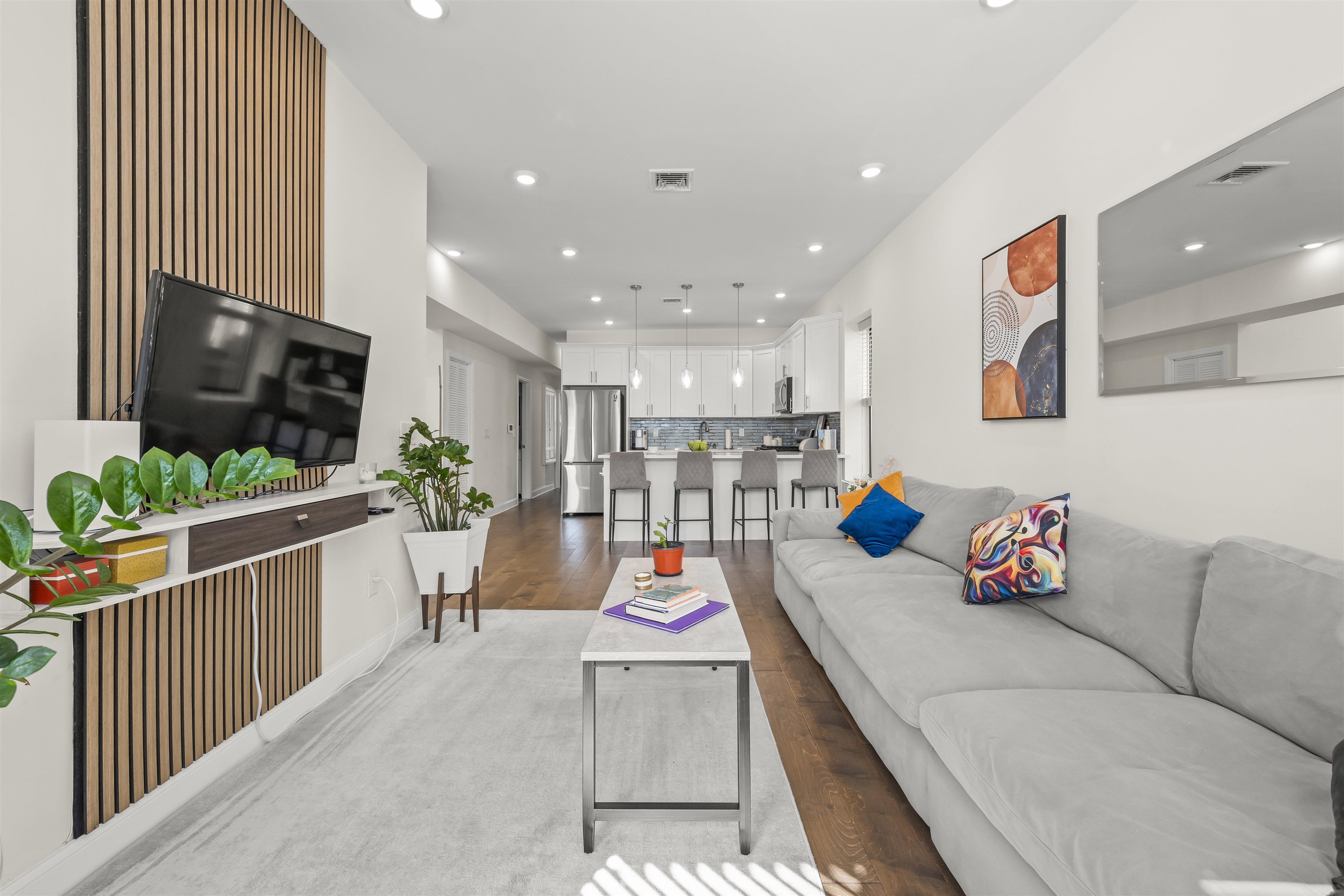 21 CONCORD ST Unit: 2