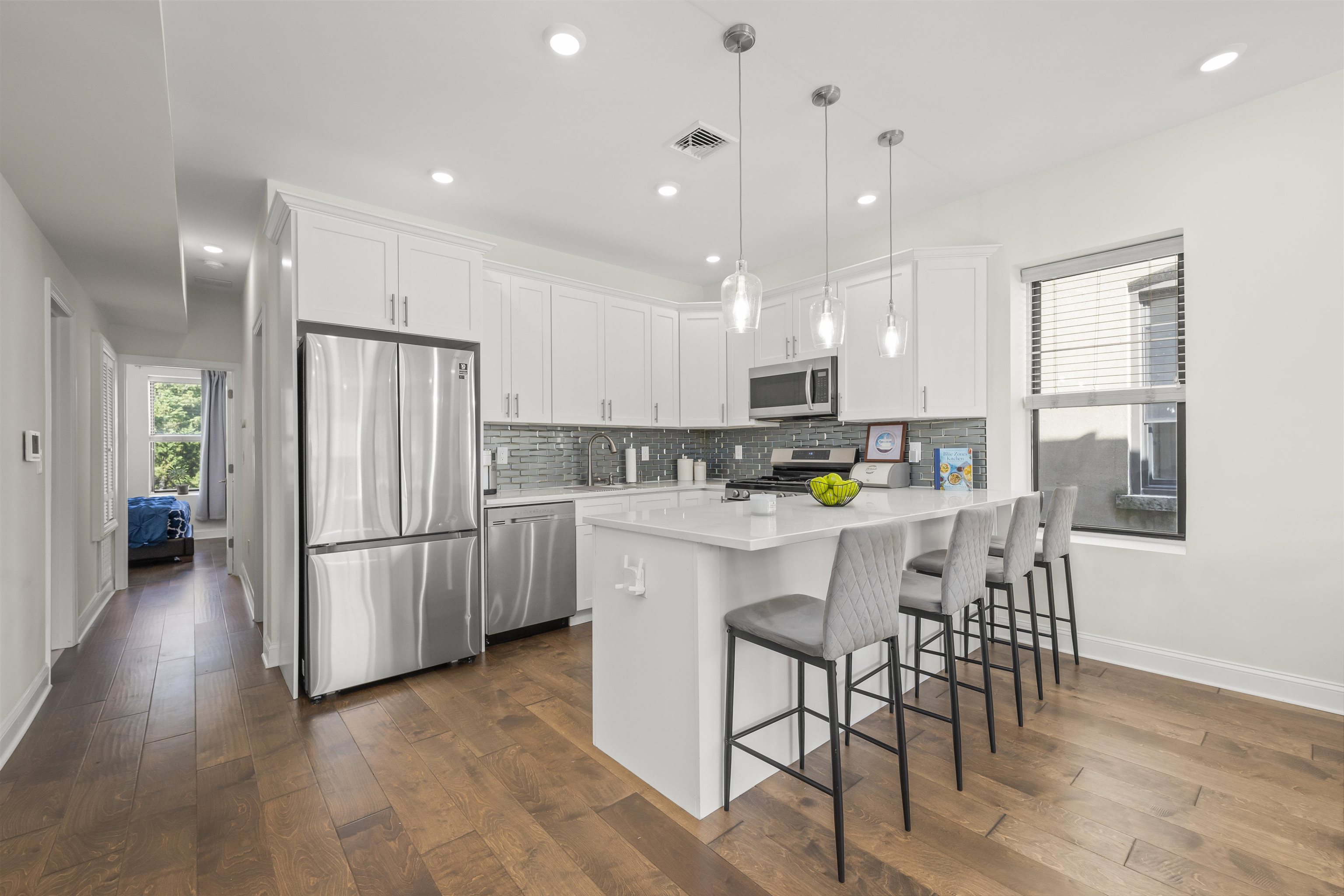 21 CONCORD ST Unit: 2