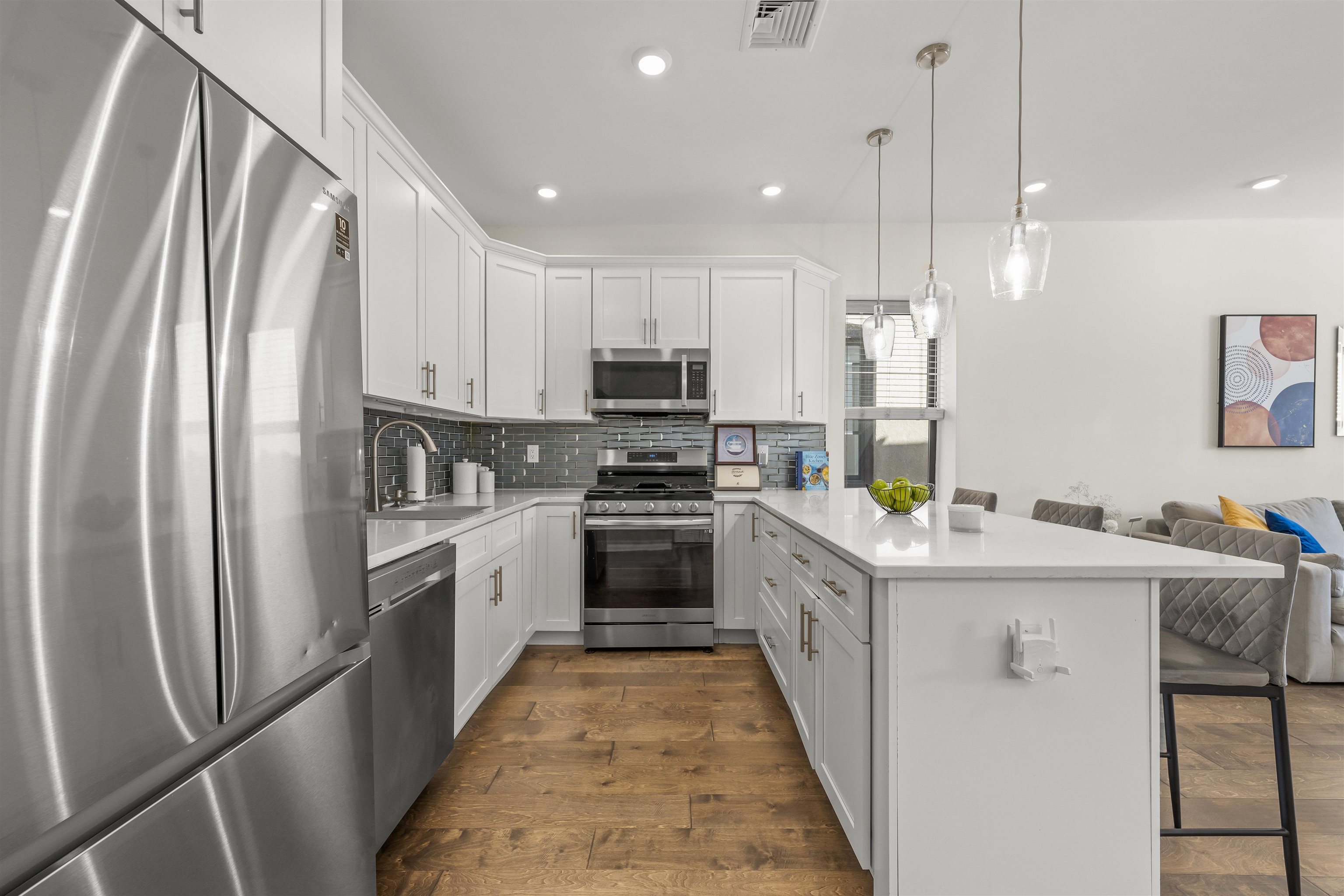 21 CONCORD ST Unit: 2