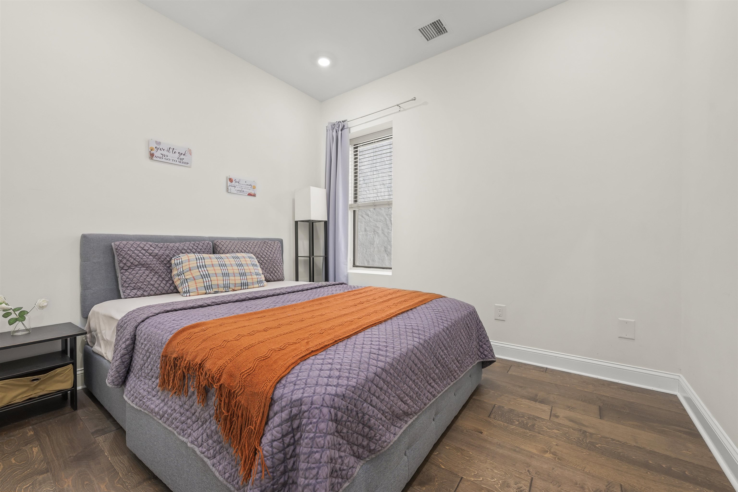 21 CONCORD ST Unit: 2