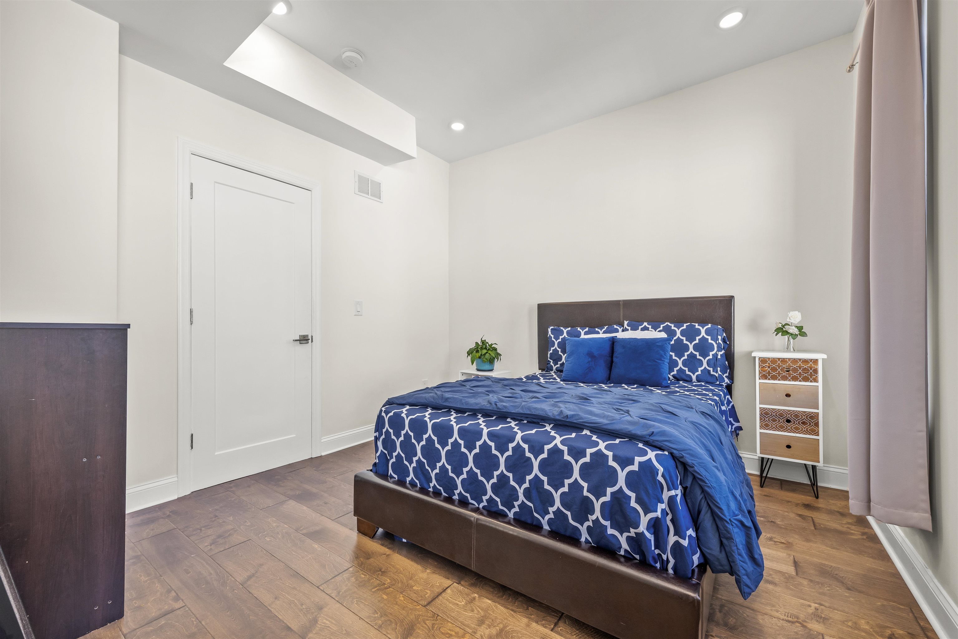 21 CONCORD ST Unit: 2