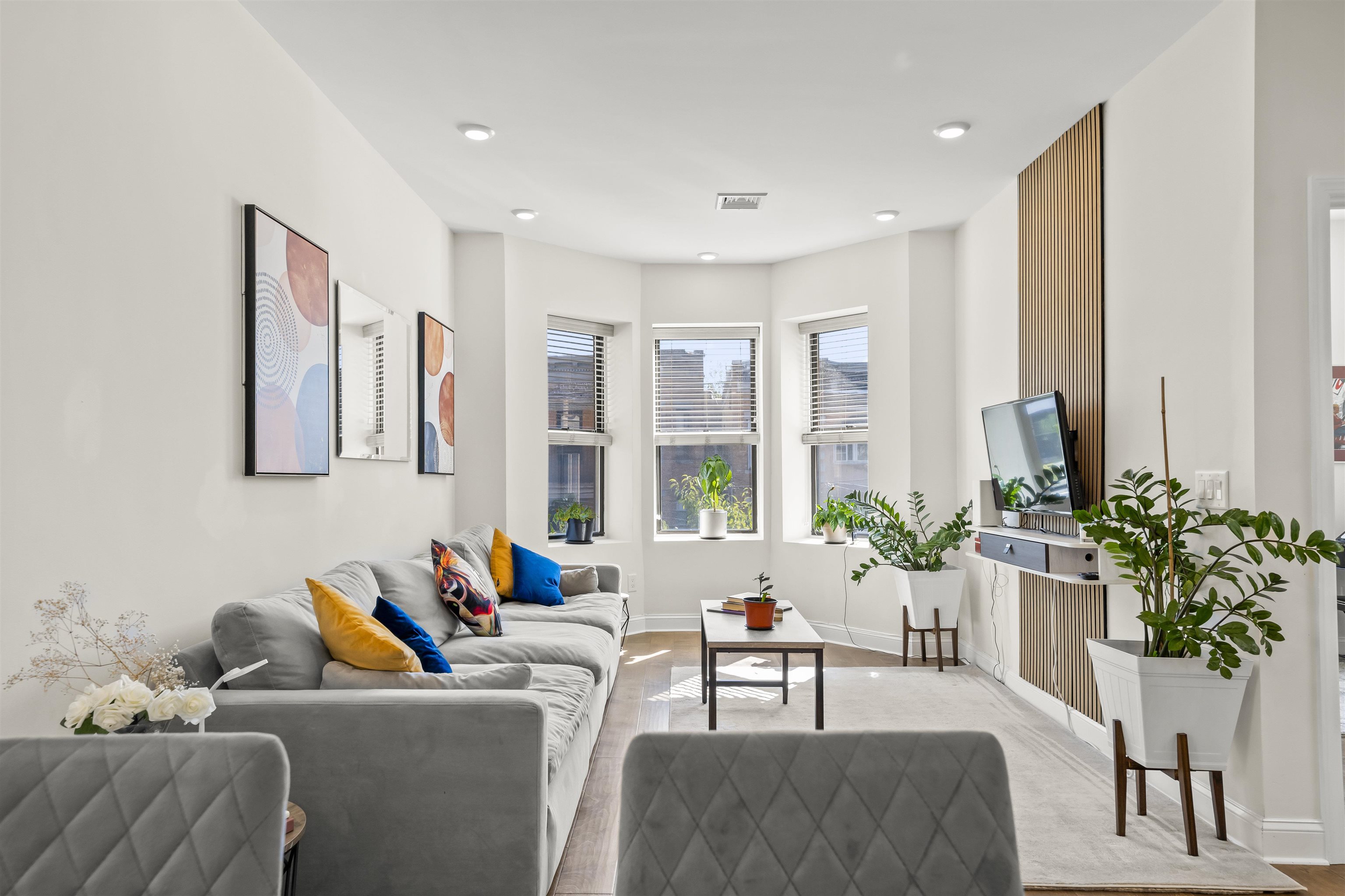 21 CONCORD ST Unit: 2