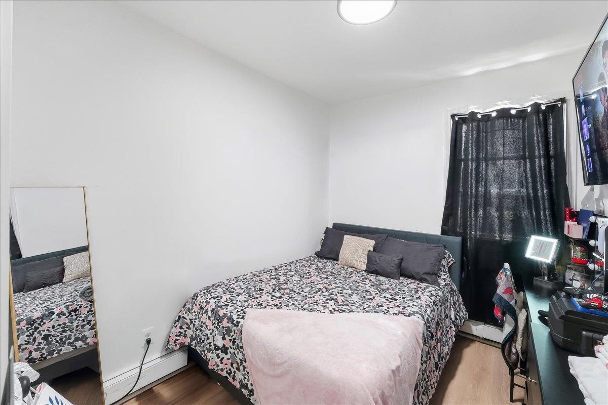 333 CLAREMONT AVE Unit: 1