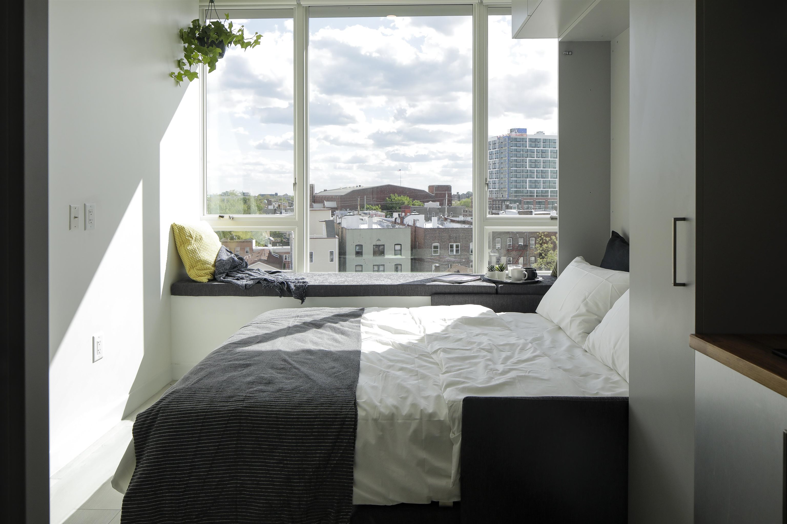 190 ACADEMY ST Unit: 606