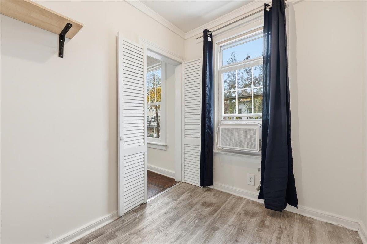 132 THORNE ST Unit: 2