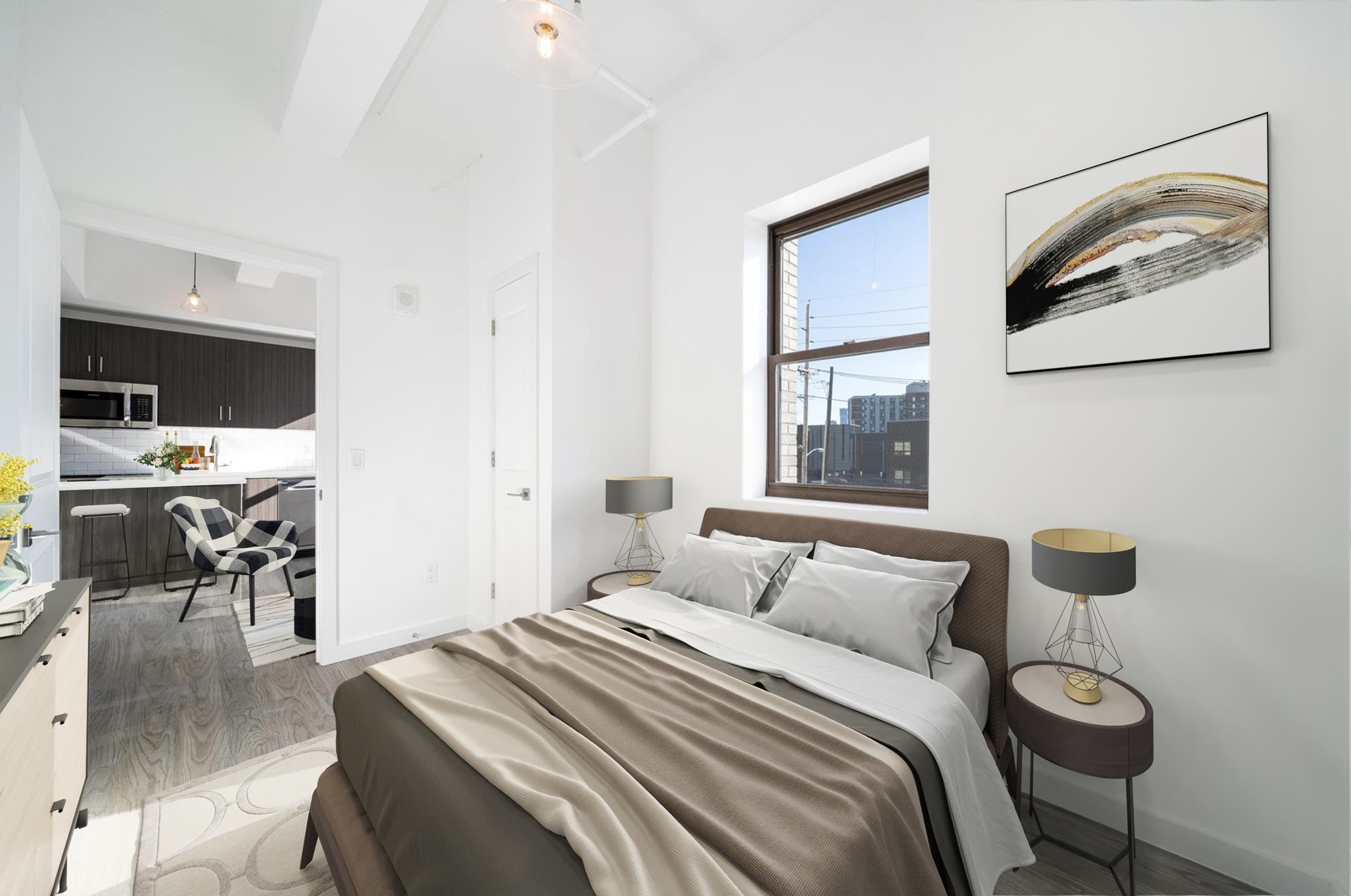 201 CORNELISON AVE Unit: 105