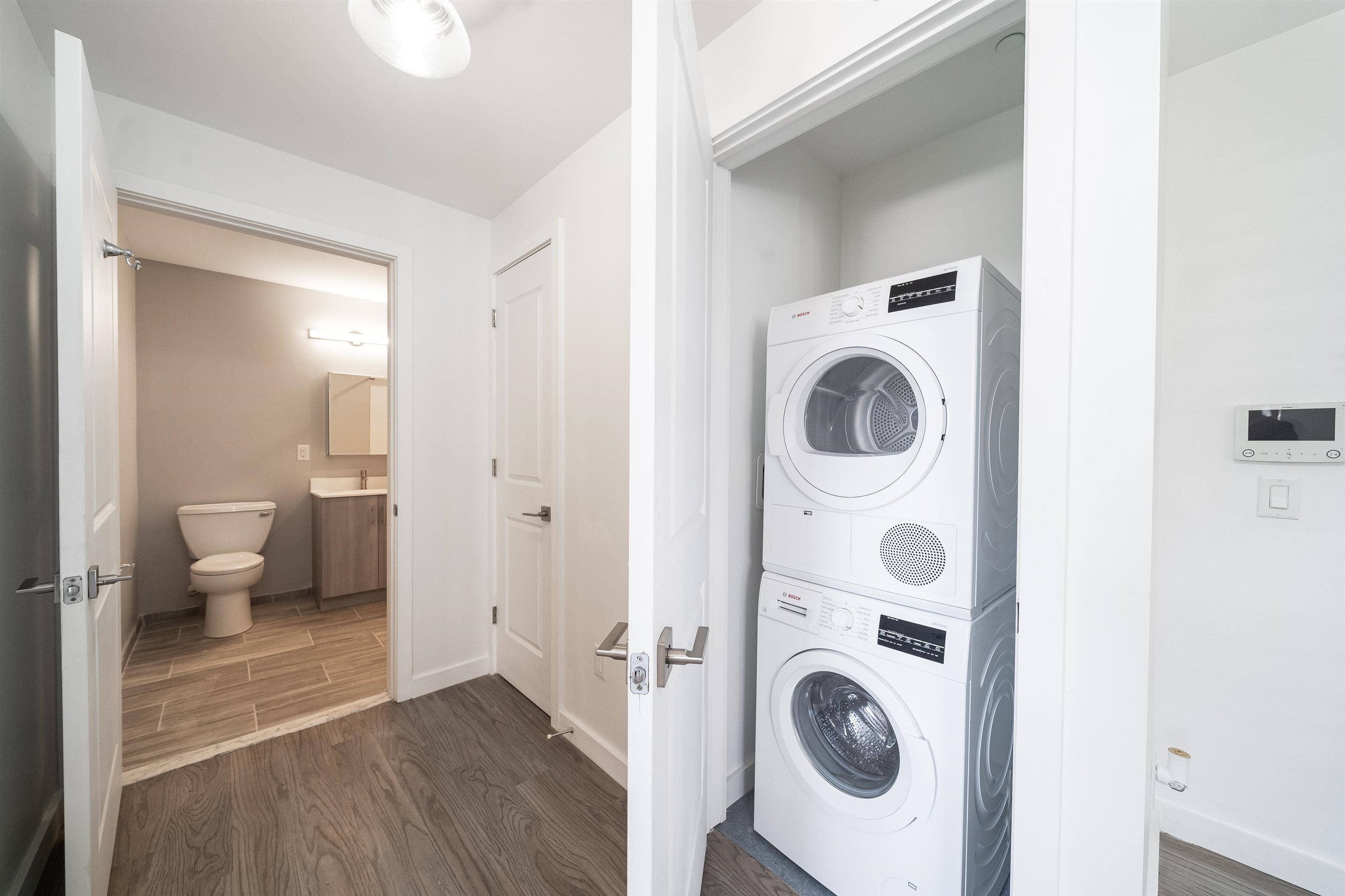 201 CORNELISON AVE Unit: 506