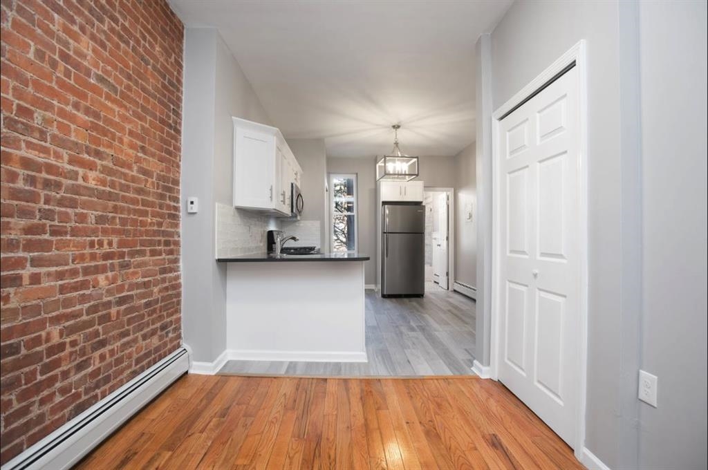 80 WAYNE ST Unit: 3L (5)