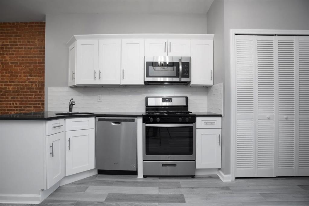 80 WAYNE ST Unit: 3L (5)