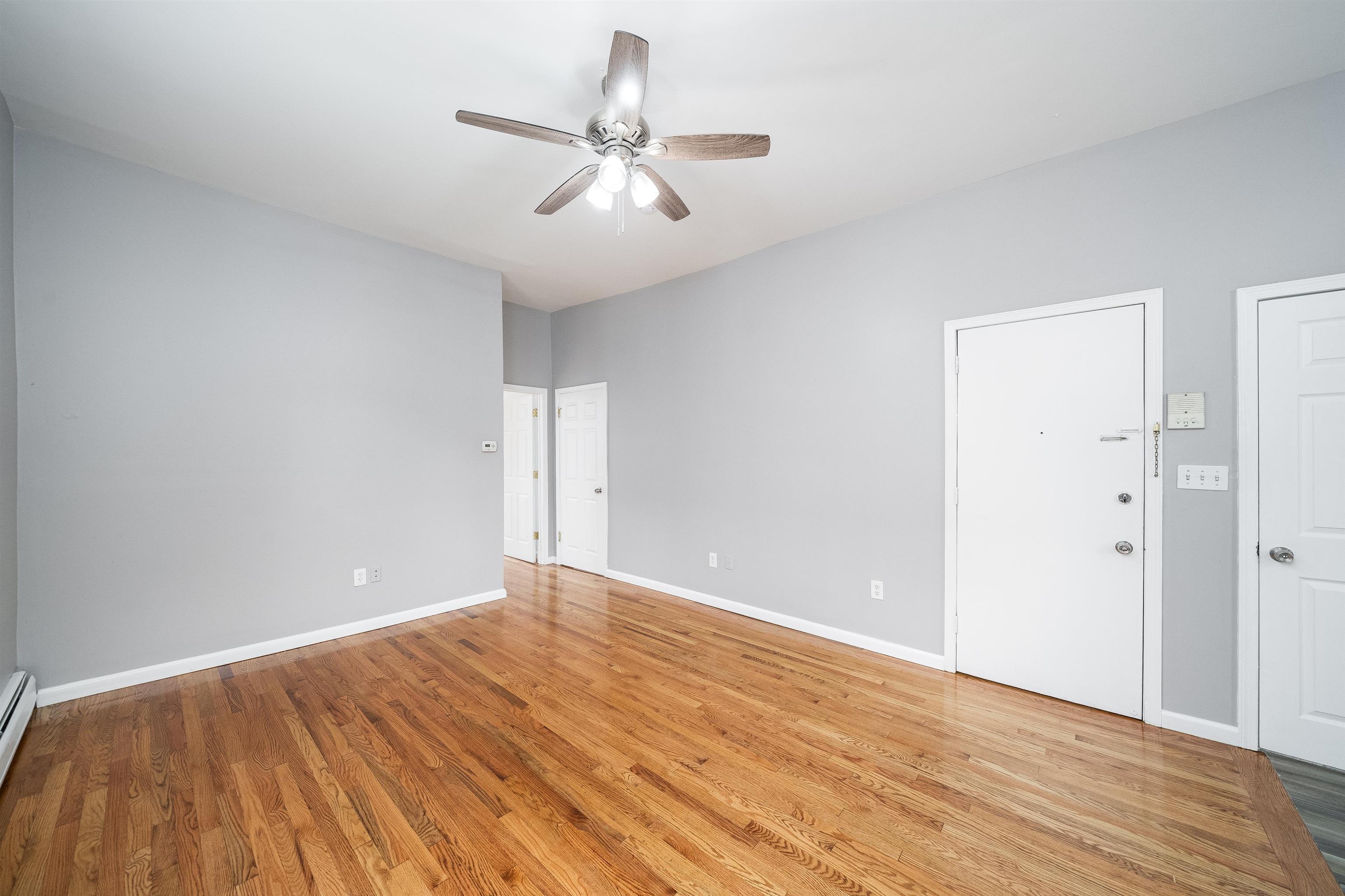 282 WHITON ST Unit: 2