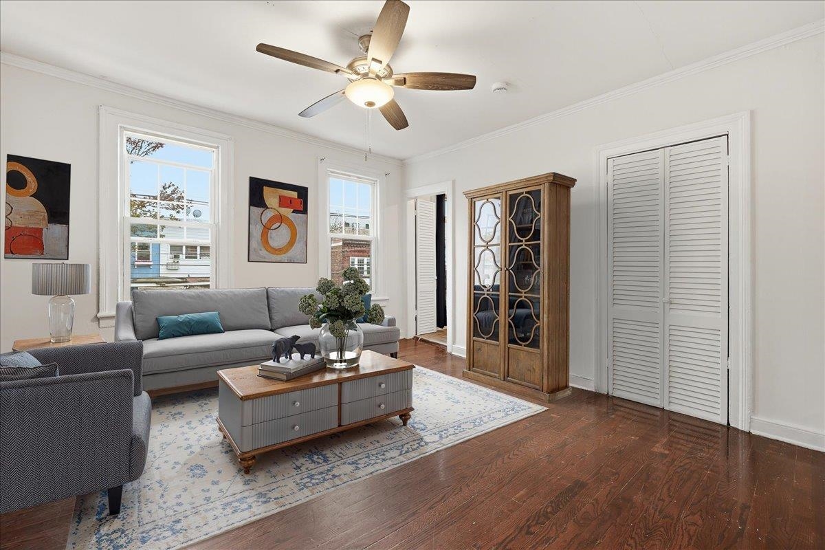 132 THORNE ST Unit: 2