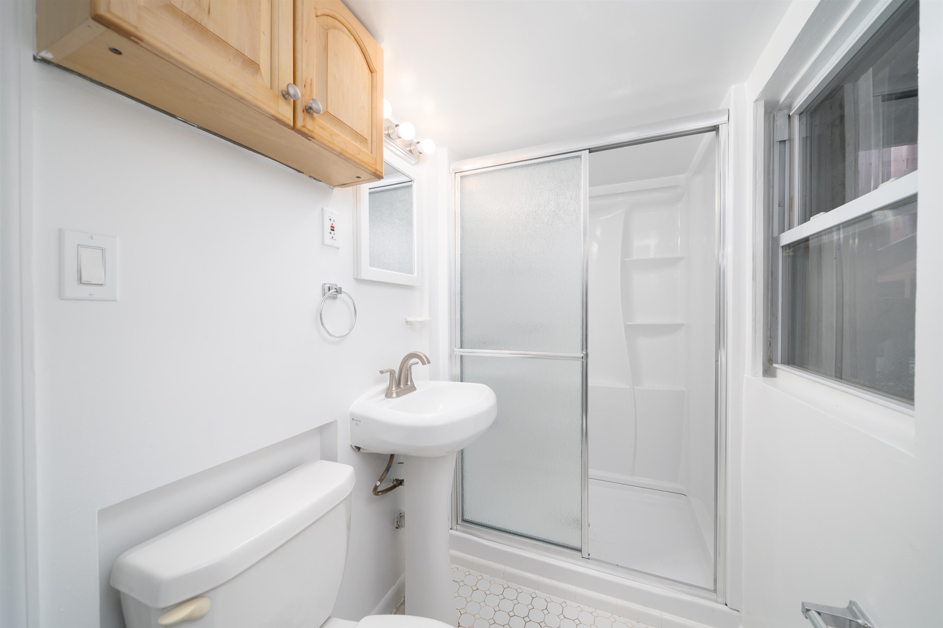 720 LIBERTY AVE Unit: 1