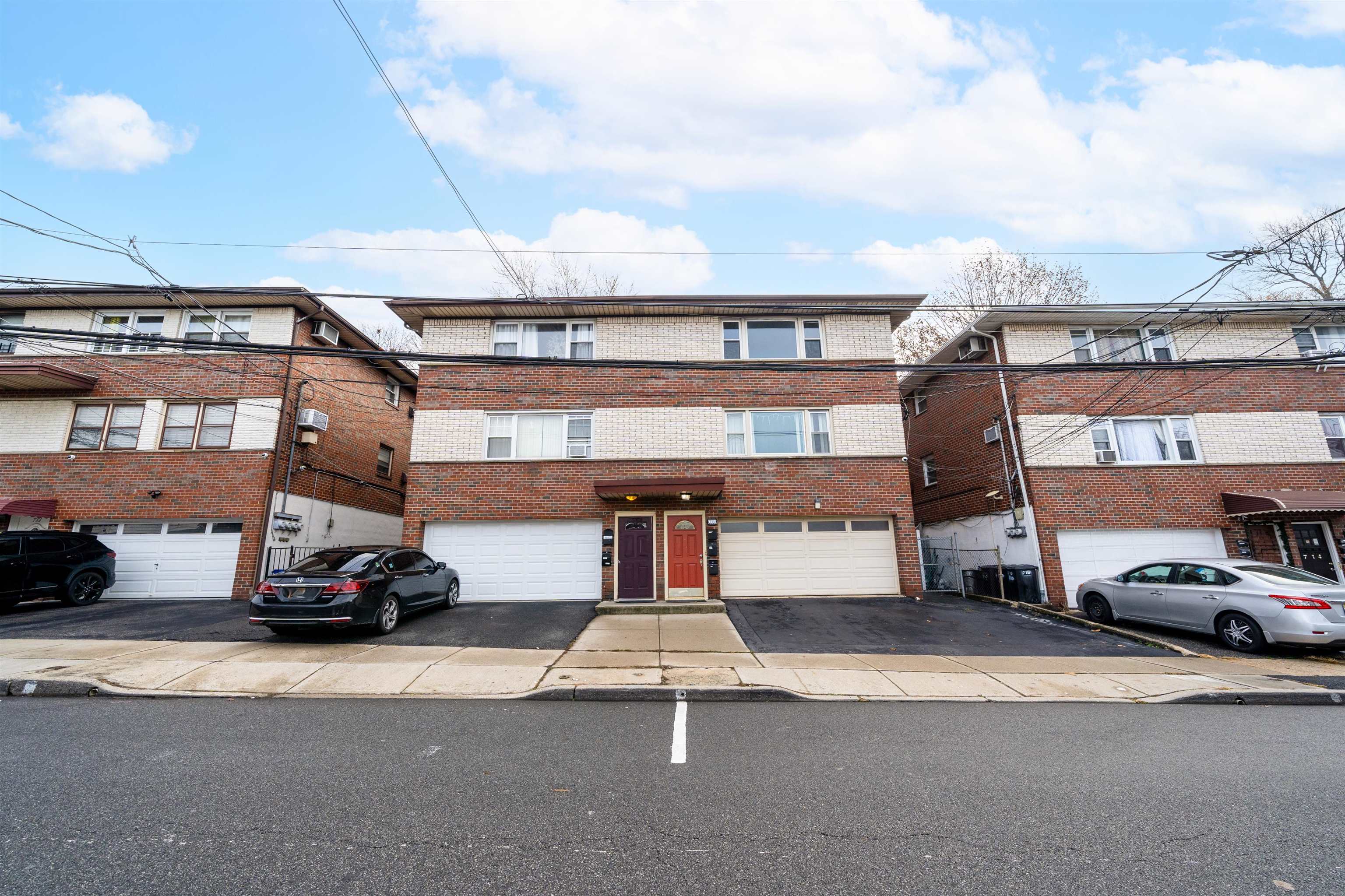 720 LIBERTY AVE Unit: 1