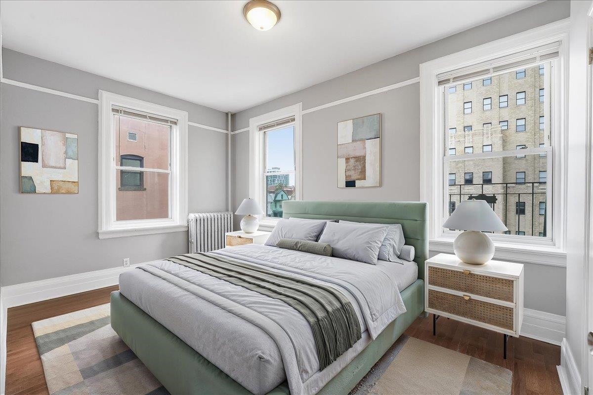 134 CLIFTON PL Unit: 5